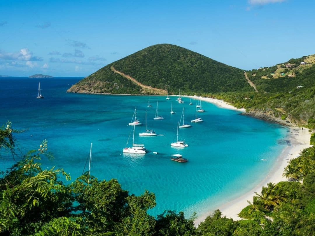 Design your next yacht charter experience with complete flexibility.